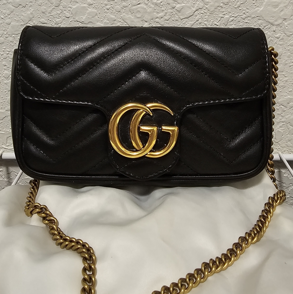 Gucci Marmont Super Mini Handbag